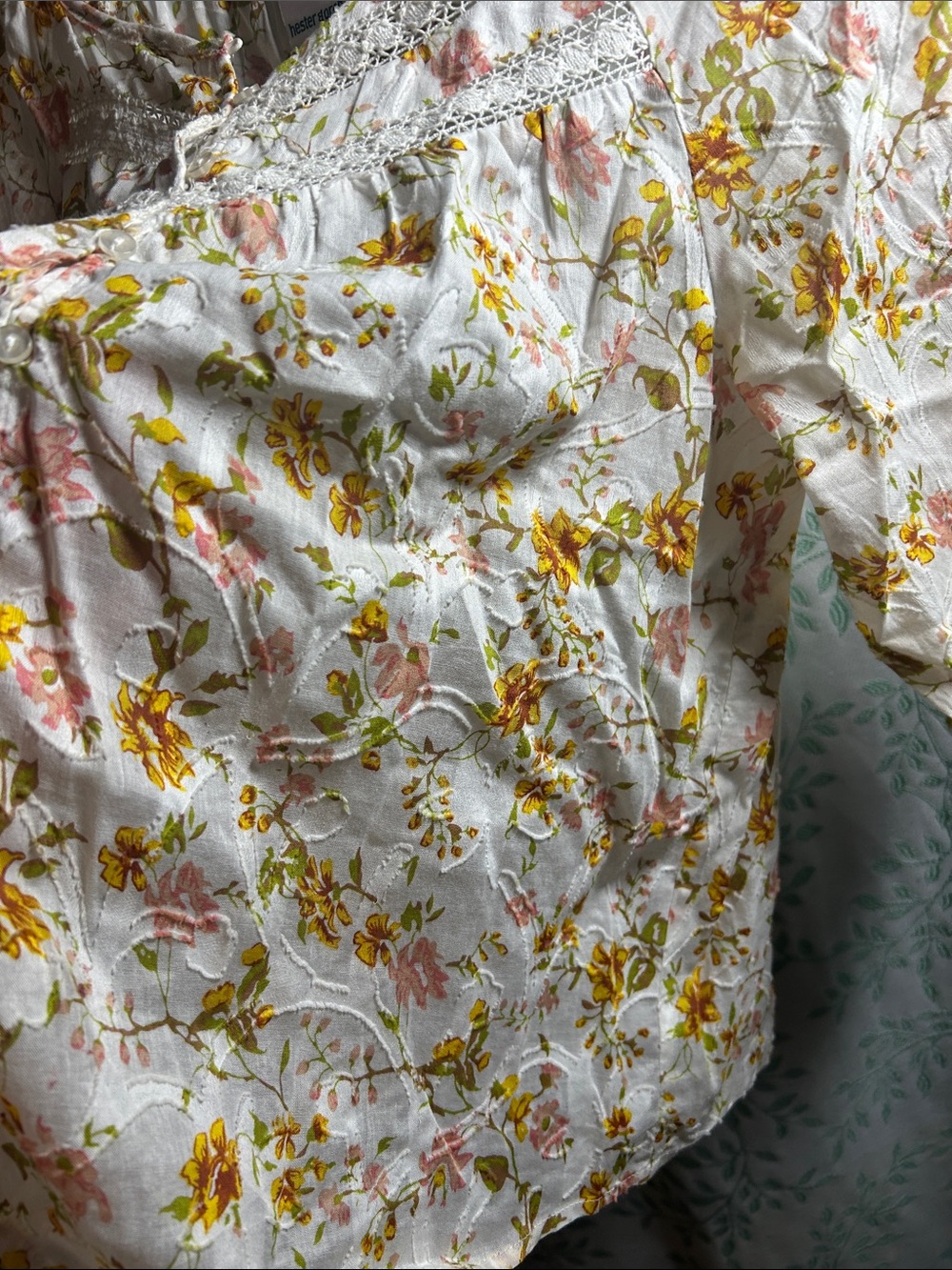 Hester & Rachel Cream Floral Lace-Trim Button Front Blouse - Picture 5 of 7